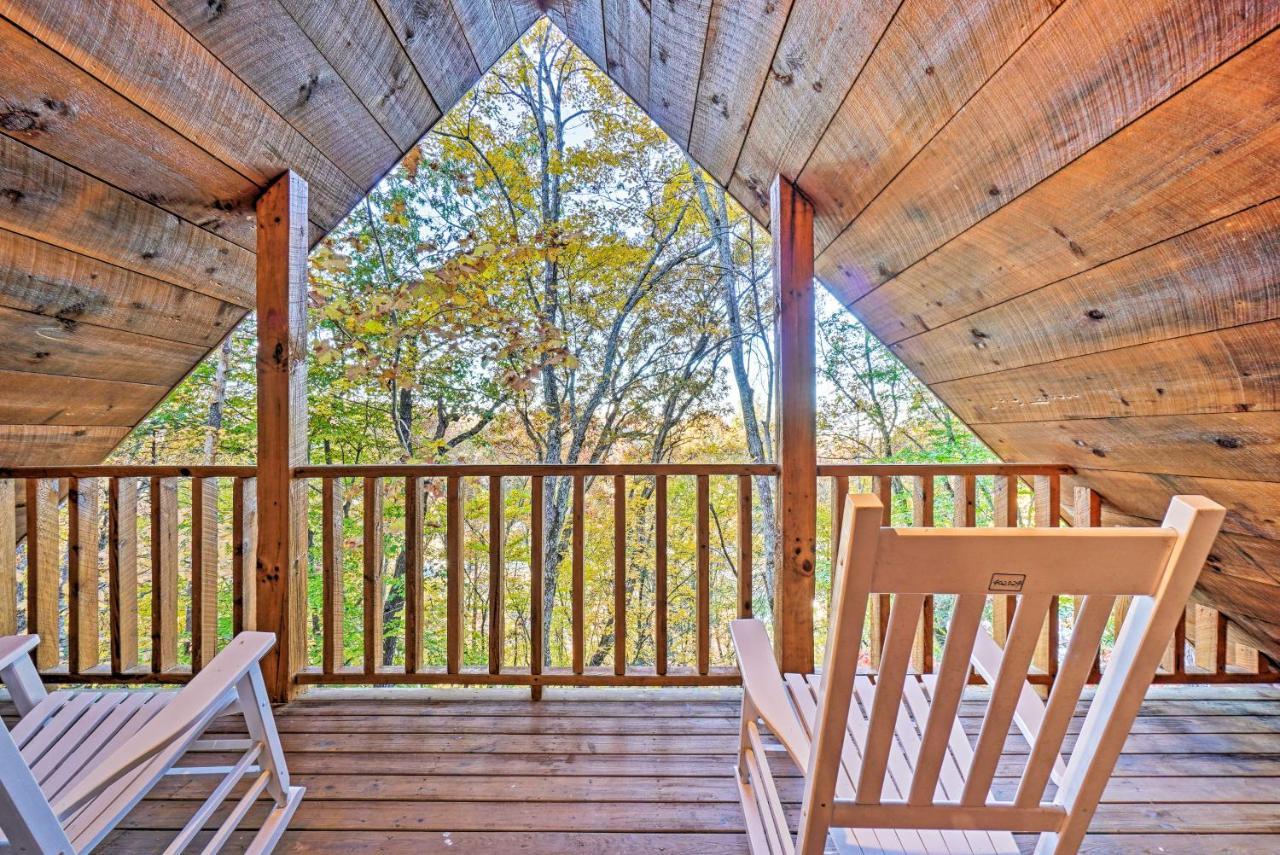 Grin N Bear It Cabin With Hot Tub And Fire Pit! Pigeon Forge Buitenkant foto