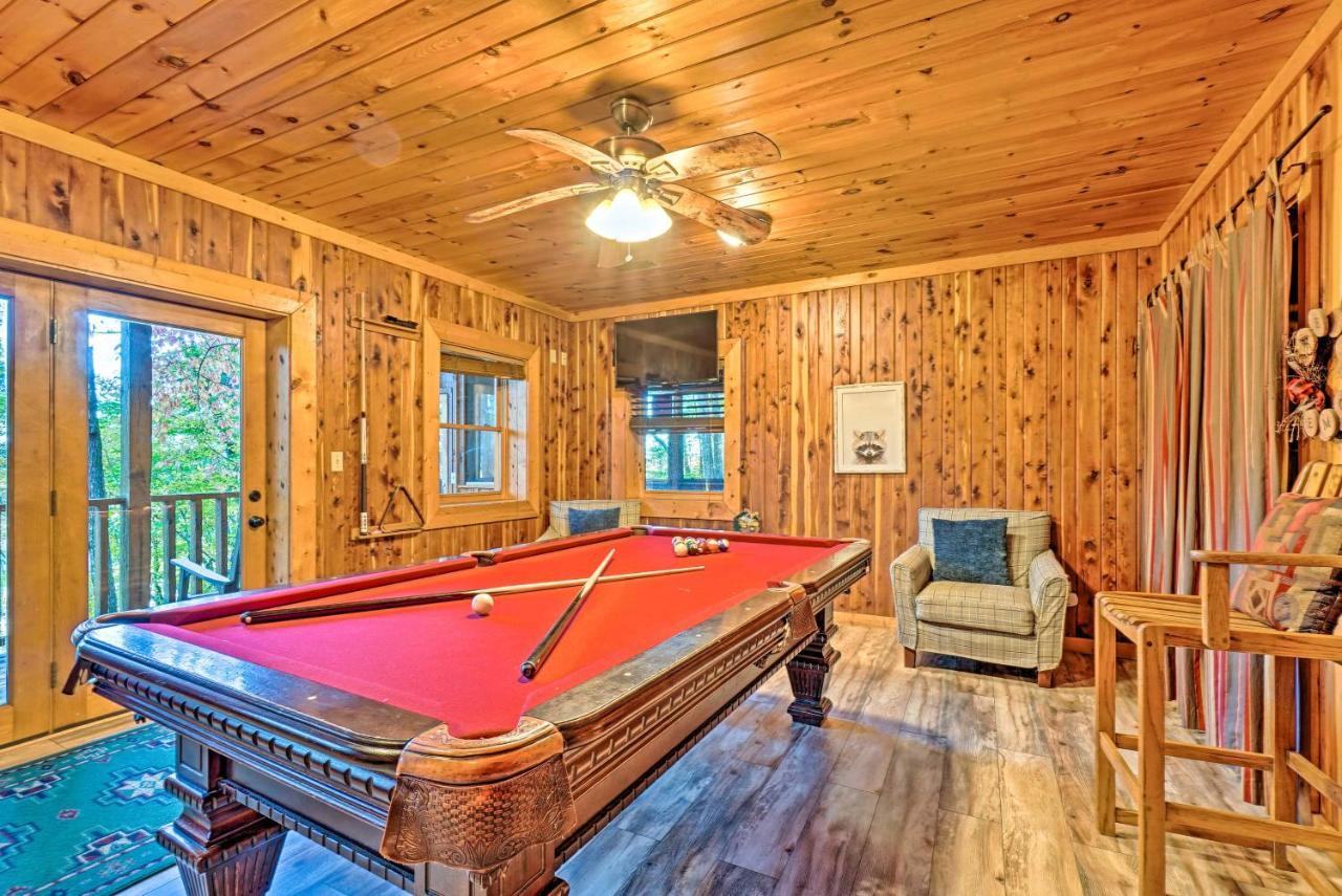 Grin N Bear It Cabin With Hot Tub And Fire Pit! Pigeon Forge Buitenkant foto