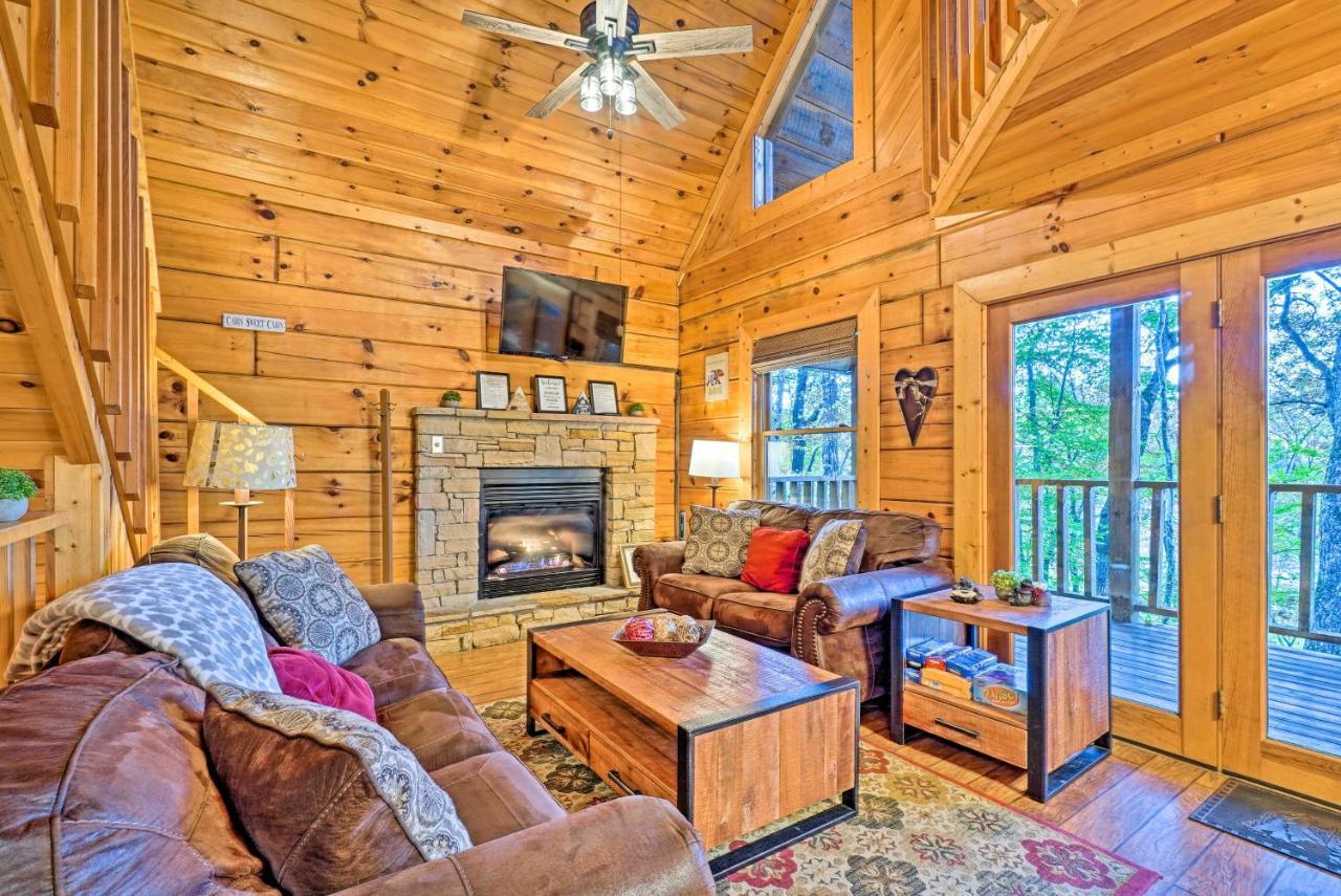 Grin N Bear It Cabin With Hot Tub And Fire Pit! Pigeon Forge Buitenkant foto